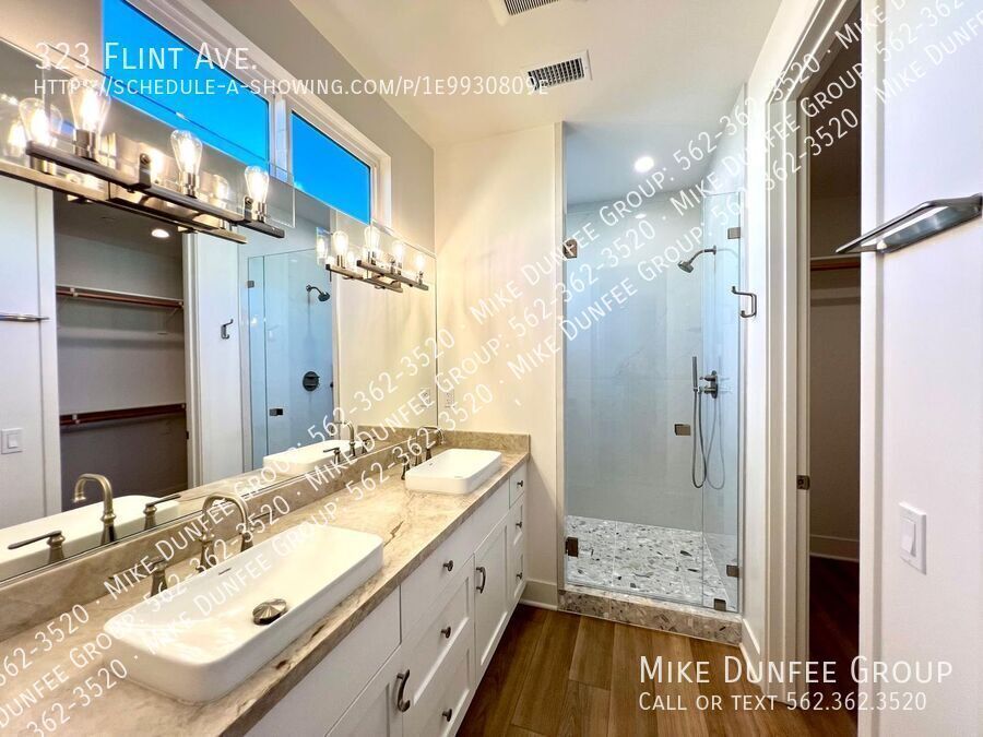 Long Beach Newly-Constructed 4 Bedroom Home With Deck and All Appliances property image