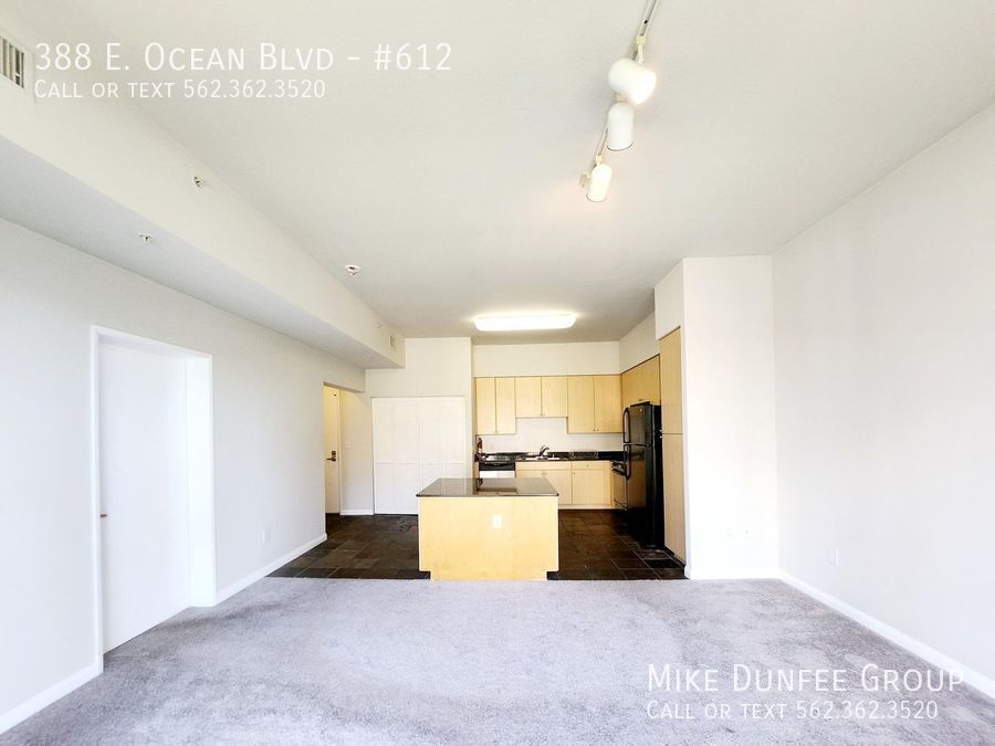 Beautiful One Bedroom With City Views at AQUA Towers property image