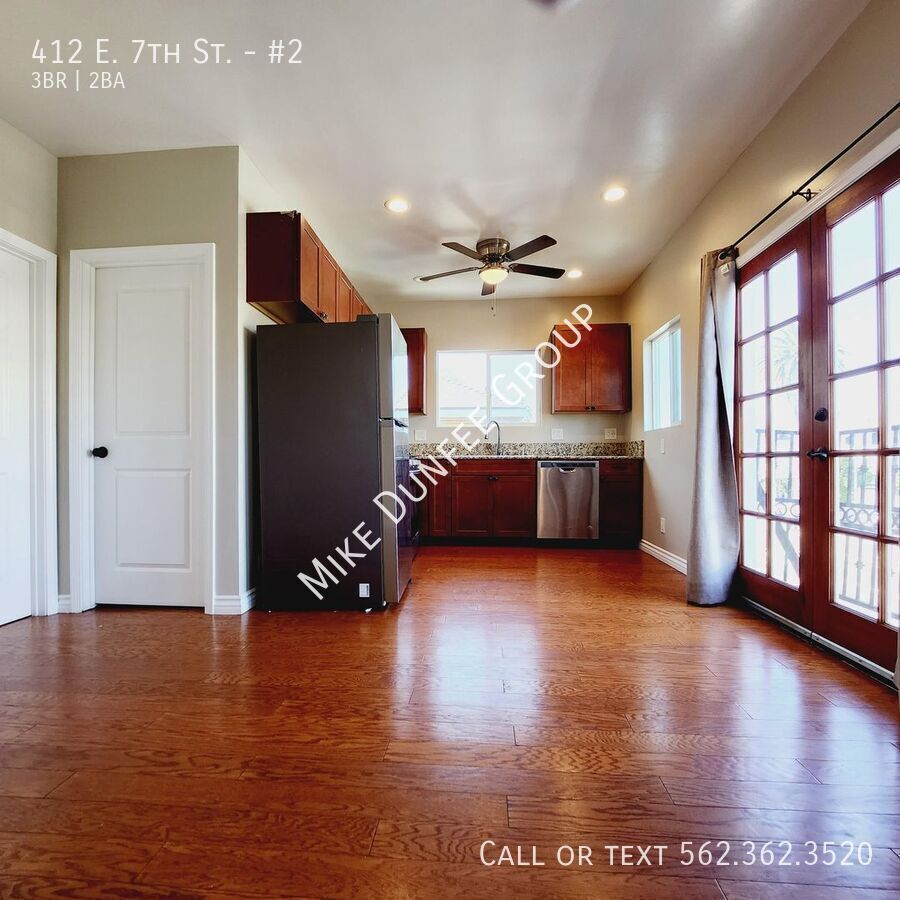 Charming 3 Bedroom, 2 Bathroom Upstairs Apartment property image
