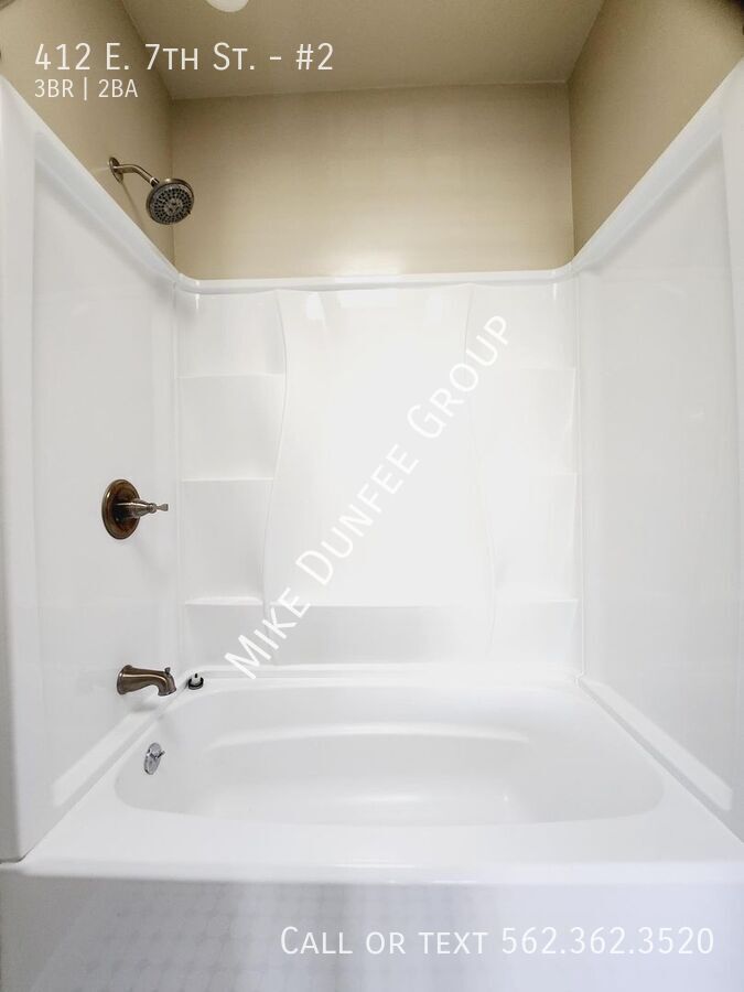 Charming 3 Bedroom, 2 Bathroom Upstairs Apartment property image