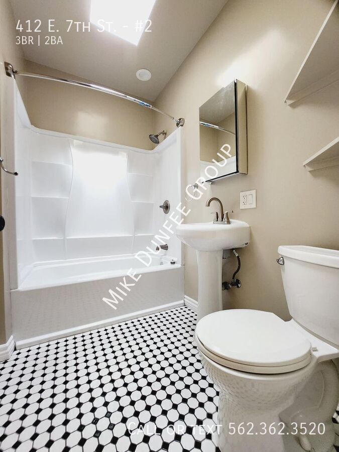 Charming 3 Bedroom, 2 Bathroom Upstairs Apartment property image