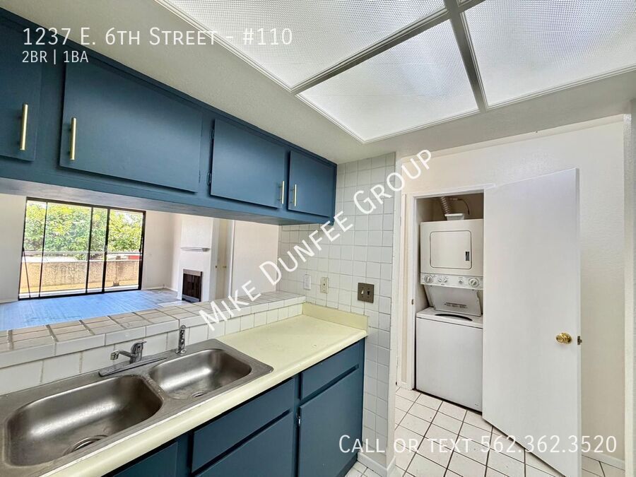 Spacious Two Bedroom in North Alamitos Beach property image