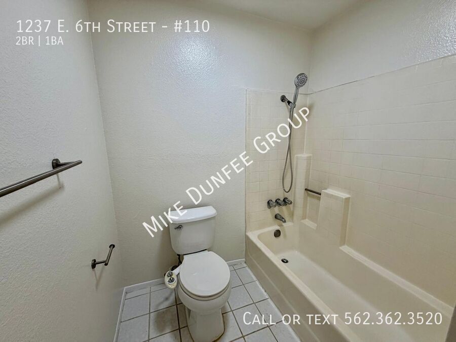 Spacious Two Bedroom in North Alamitos Beach property image