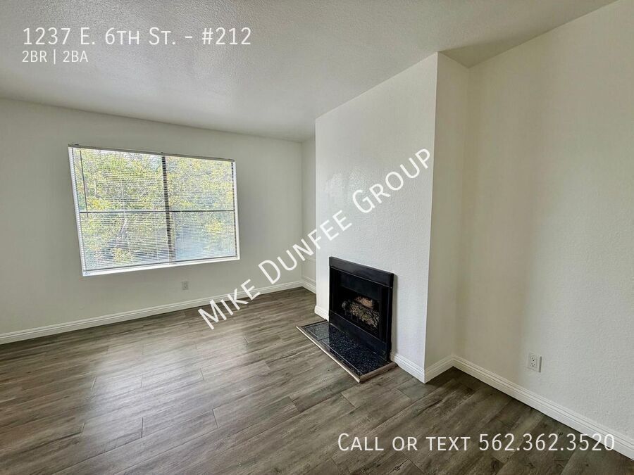 North Alamitos Beach Two Bedroom Unit in Clean Apartment Complex property image