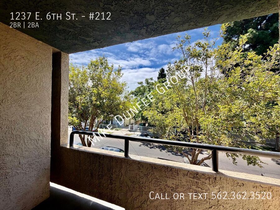 North Alamitos Beach Two Bedroom Unit in Clean Apartment Complex property image