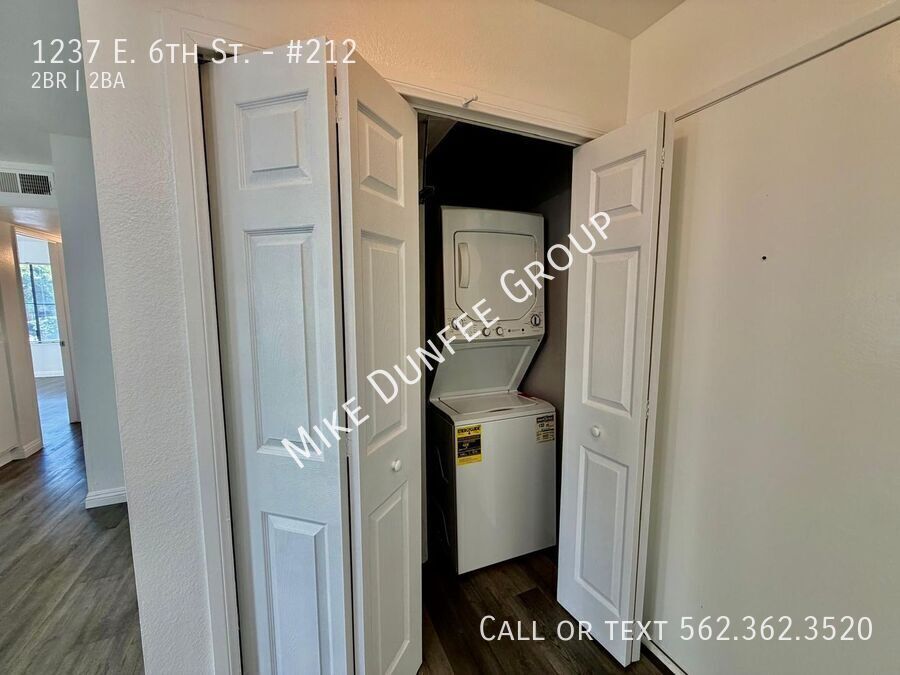 North Alamitos Beach Two Bedroom Unit in Clean Apartment Complex property image