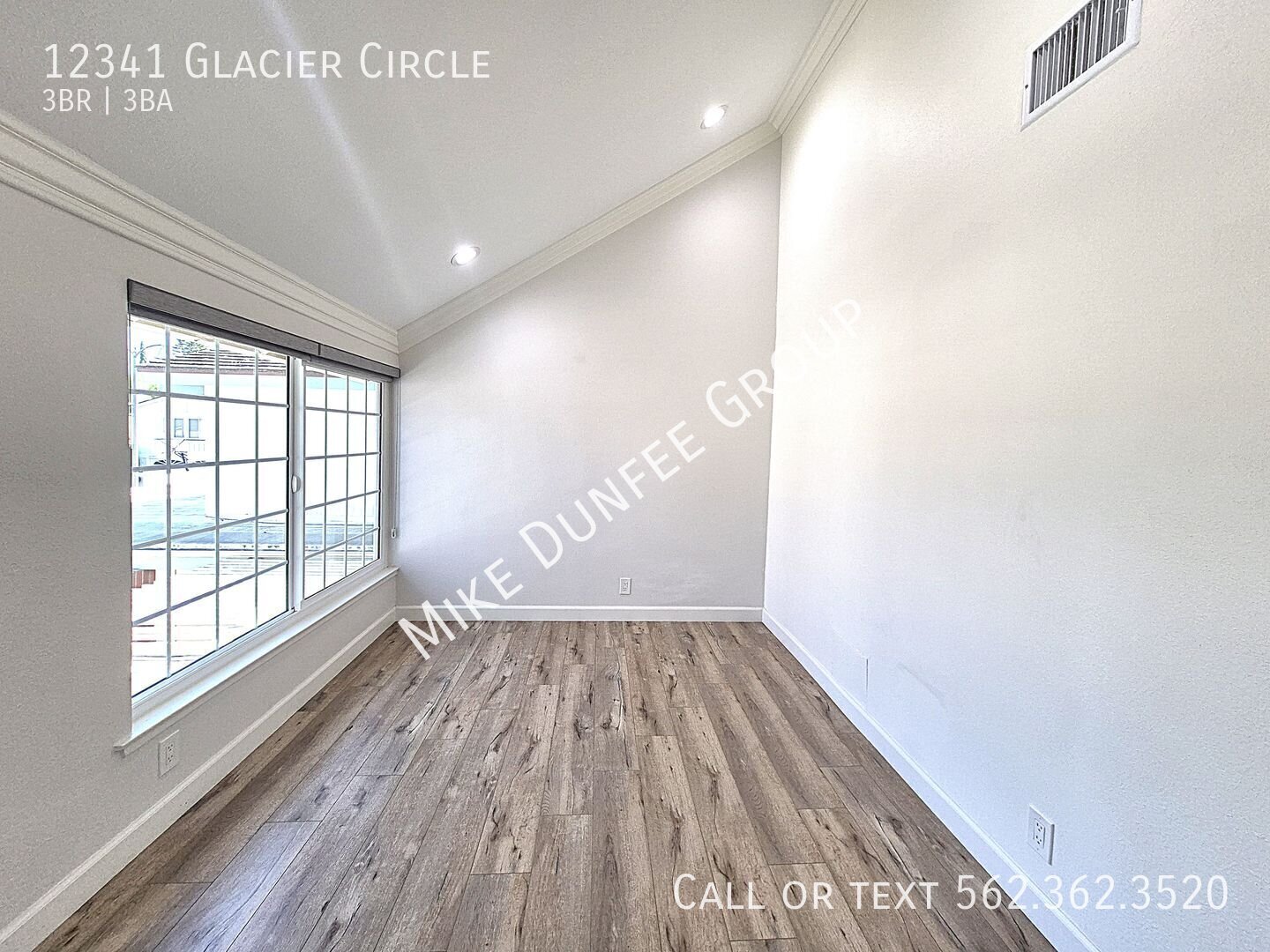 Beautiful Two-Story Single-Family Home on a Quiet Cul-De-Sac in the Parkewood Community property image