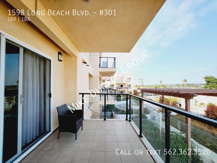 Unfurnished Contemporary One Bedroom, One Bathroom property image