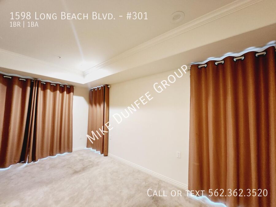 Unfurnished Contemporary One Bedroom, One Bathroom property image
