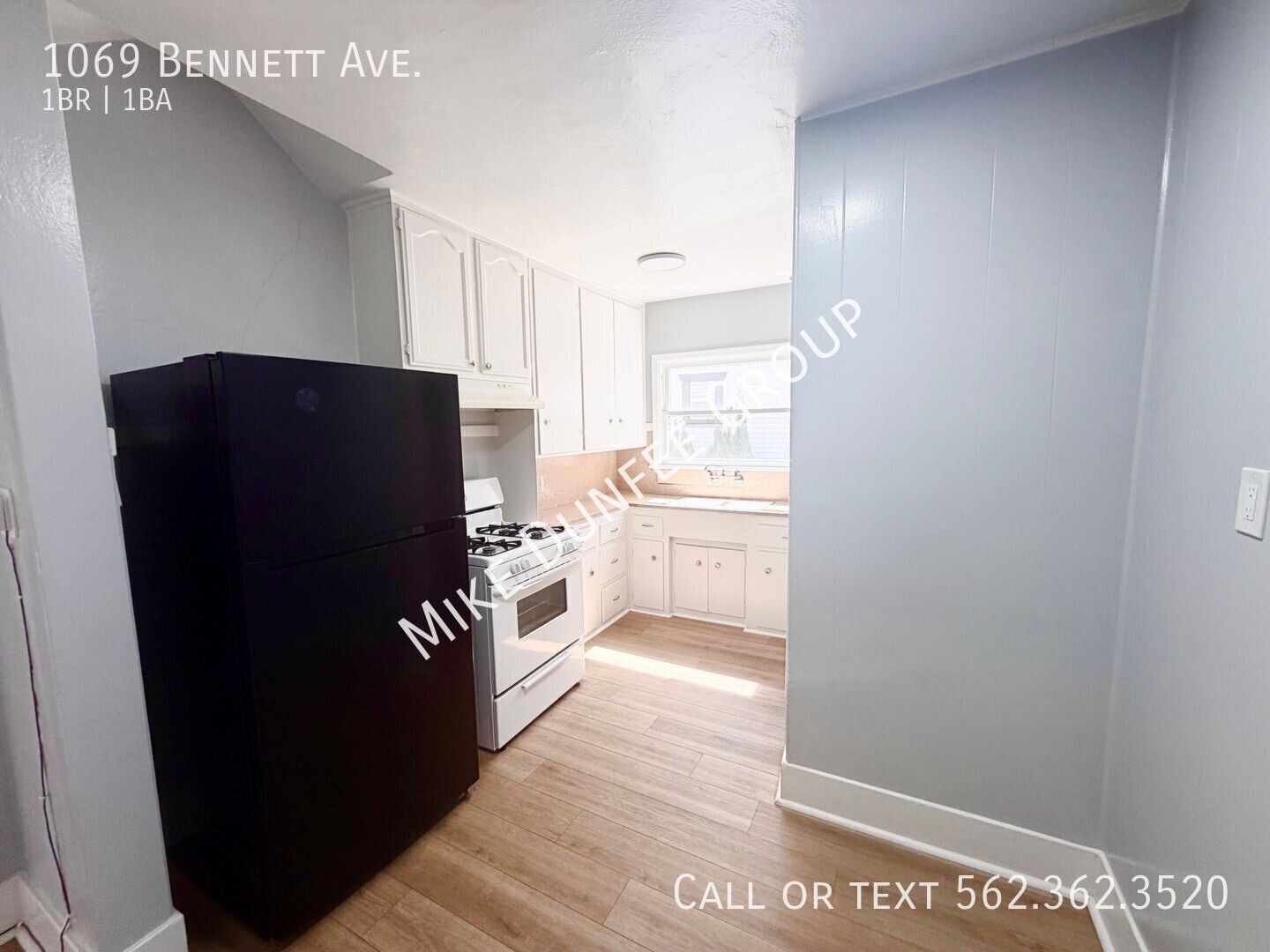 Charming Downstairs One Bedroom with Garage property image