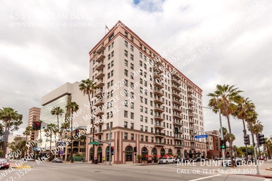Historic Cooper Arms Studio with Balcony and Ocean View property image