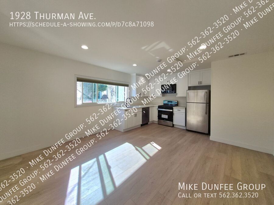LA, Mid-City 2BR/1BA Open Floor Apartment property image