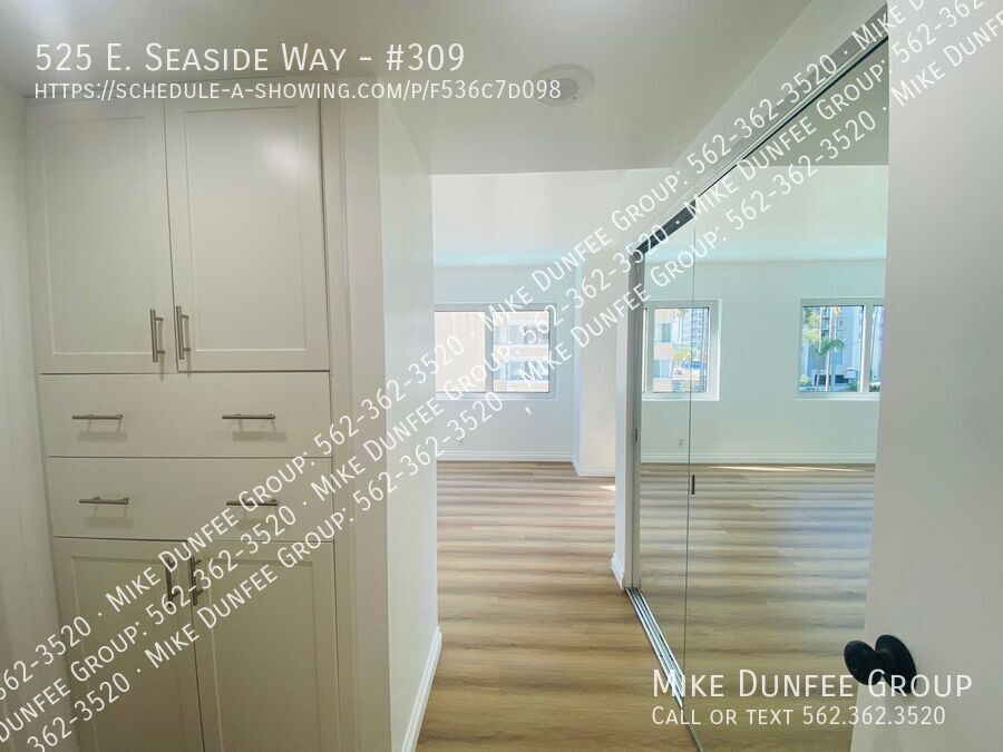 Dream Coastal Living at HarborPlace Tower in Long Beach property image