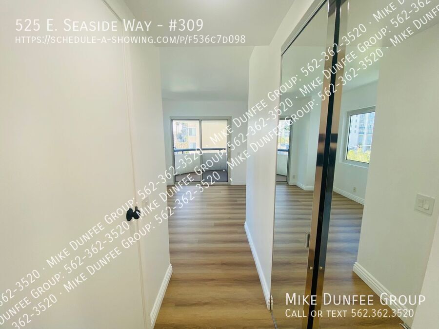 Dream Coastal Living at HarborPlace Tower in Long Beach property image