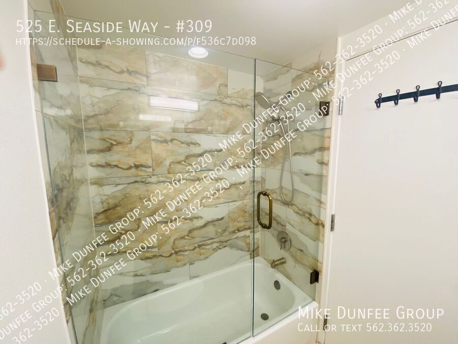 Dream Coastal Living at HarborPlace Tower in Long Beach property image