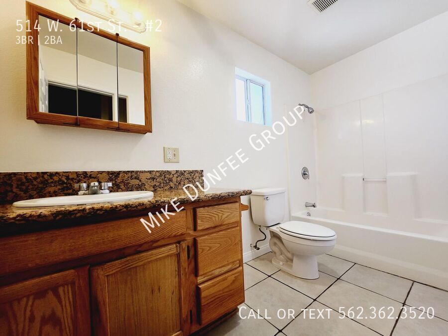 HALF OFF THE 1ST MONTHS RENT *OAC - Three Bedroom Home in South Los Angeles Area property image