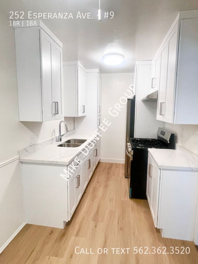 Newly Renovated 1 Bedroom 1 Bathroom Upstairs property image