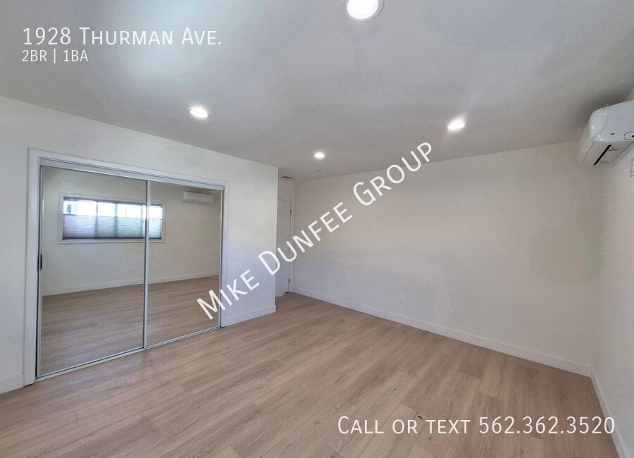 LA, Mid-City 2BR/1BA Open Floor Apartment property image