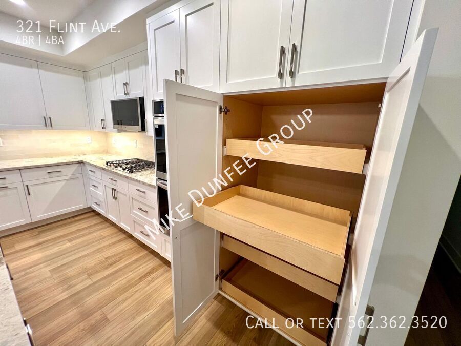 Newly-Built Four Bedroom House Featuring Deck and Two-Car Garage property image