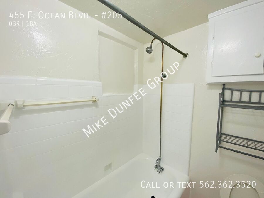 Charming Second-Floor Studio in the Heart of Long Beach property image