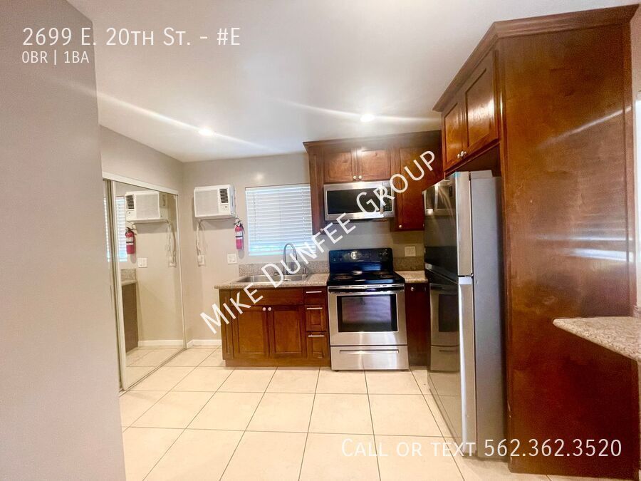 Charming Renovated Studio – Modern Comfort & Style! property image