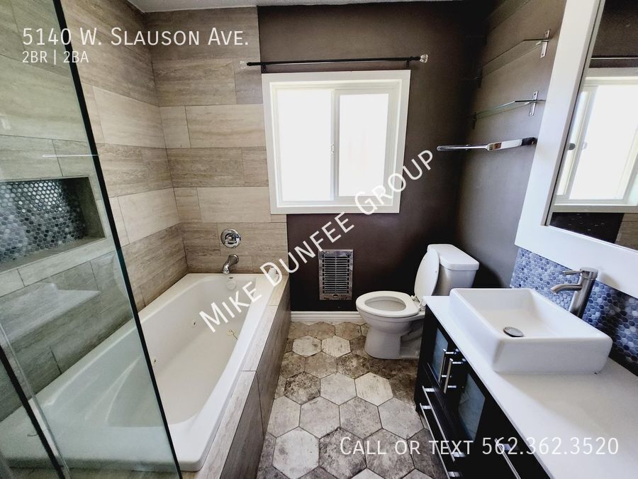 Spacious 2-bedroom, 1.5-bathroom Apartment property image