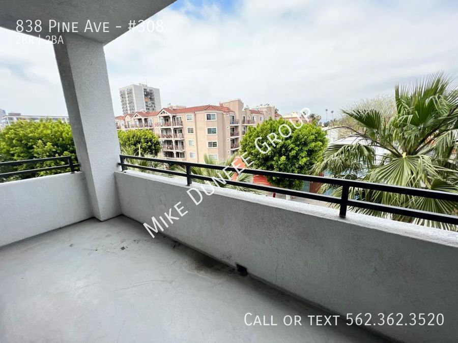 Unfurnished Downtown Long Beach Two Bedroom property image