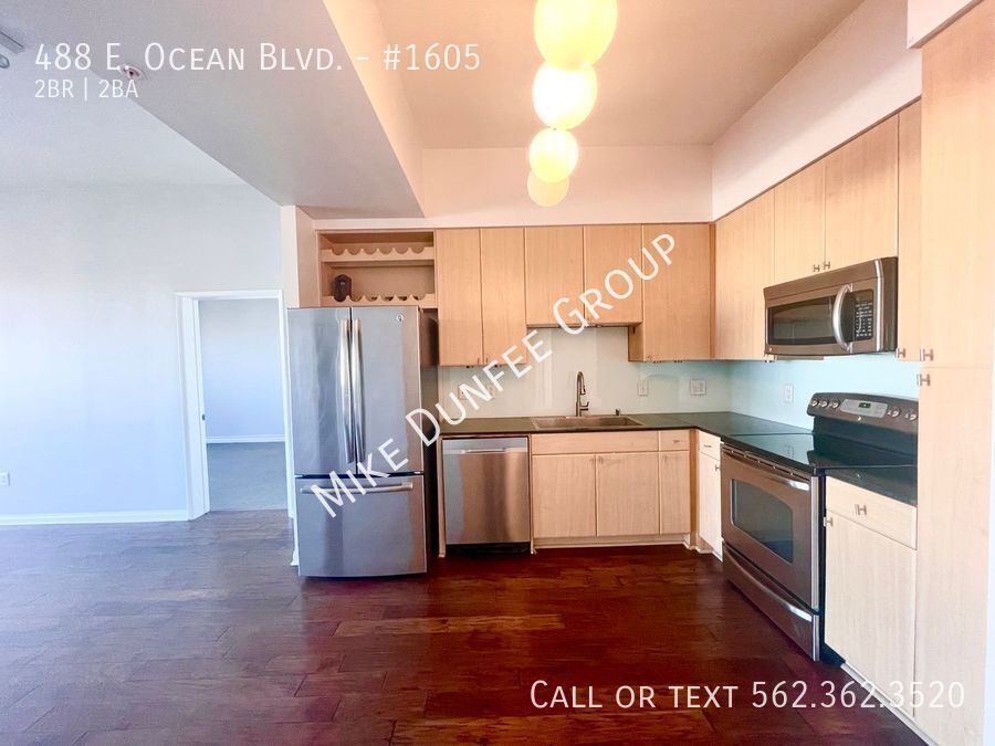 Downtown Long Beach Condo with Private Balcony and Garage property image
