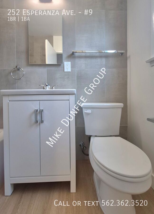 Newly Renovated 1 Bedroom 1 Bathroom Upstairs property image