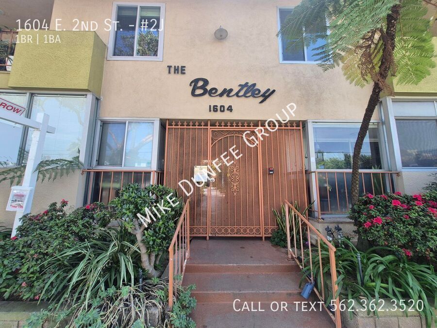 Bright Upstairs One Bedroom With Private Balcony in Prime Location property image