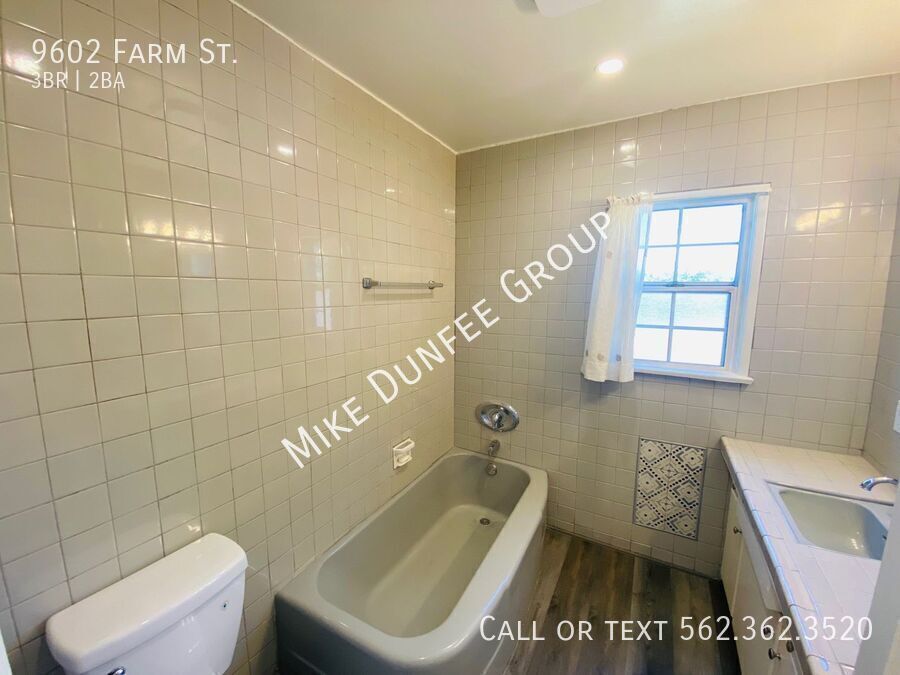Charming 3-Bedroom Home in Desirable Downey Neighborhood property image