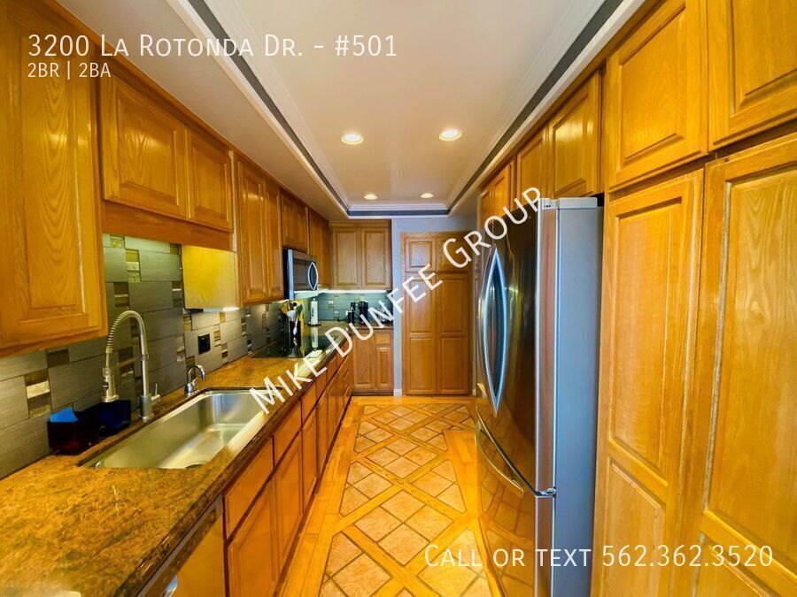 Coastal Living at Ocean Terrace – Rancho Palos Verdes property image