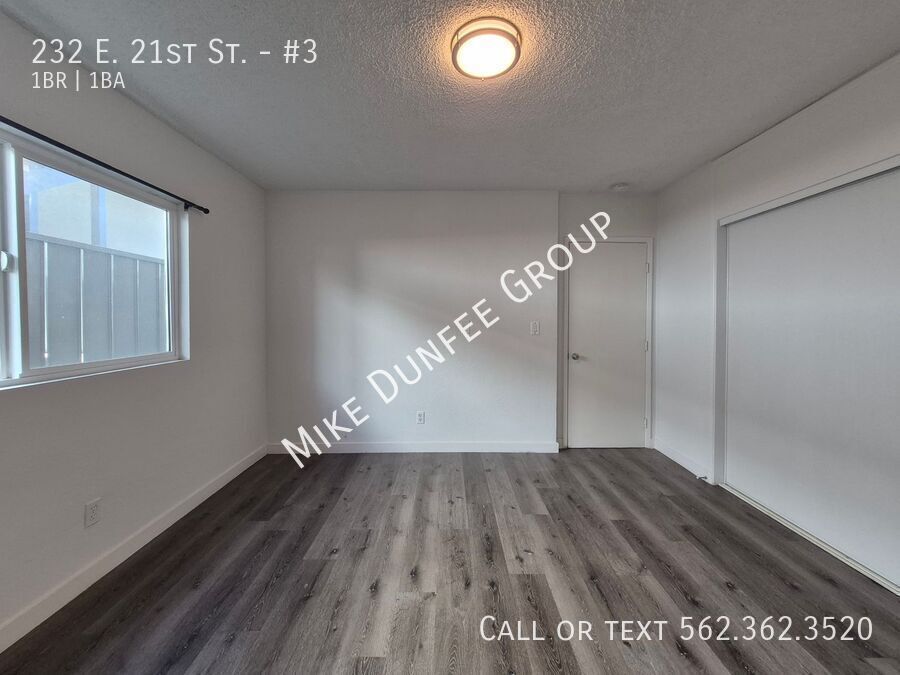Downstairs One-Bedroom Apartment in the Wrigley Area property image