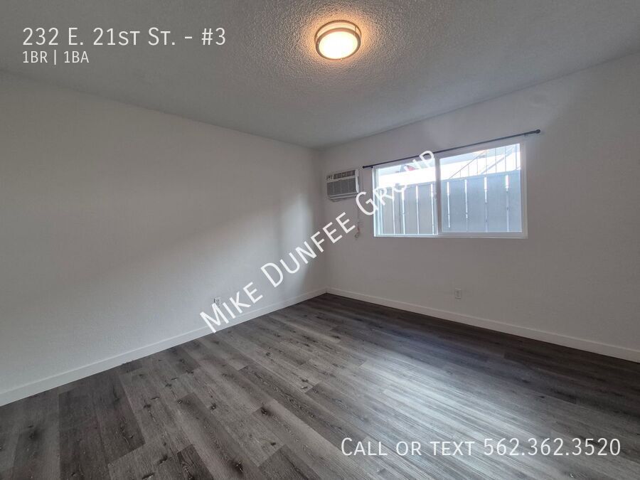 Downstairs One-Bedroom Apartment in the Wrigley Area property image