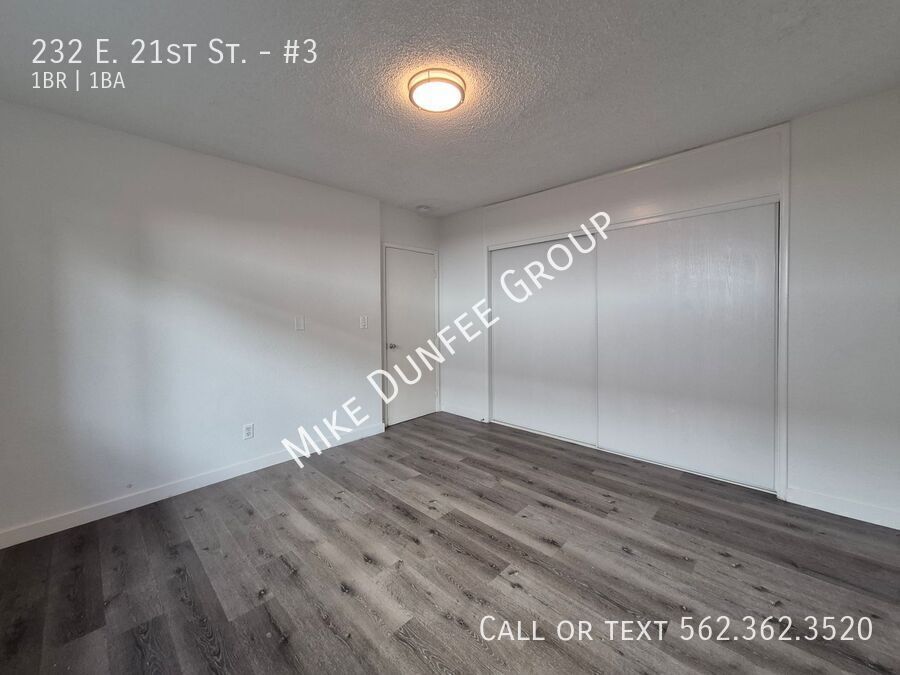 Downstairs One-Bedroom Apartment in the Wrigley Area property image