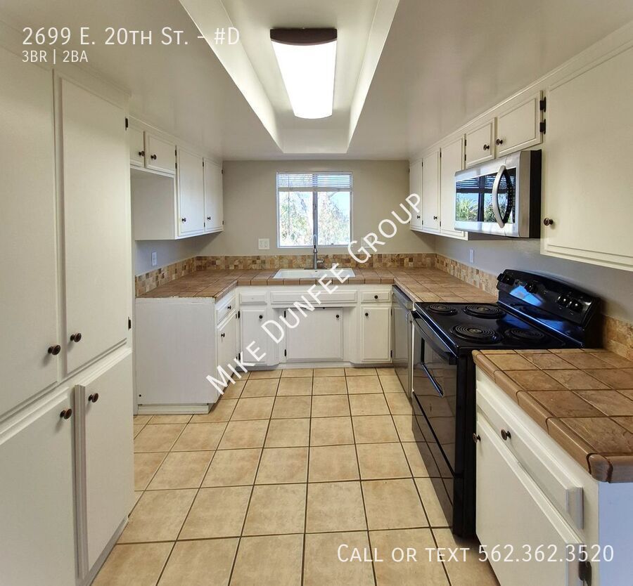 Luxury Living with Penthouse Vibes - 3 Bedroom 2 Bath with Sweeping Views property image